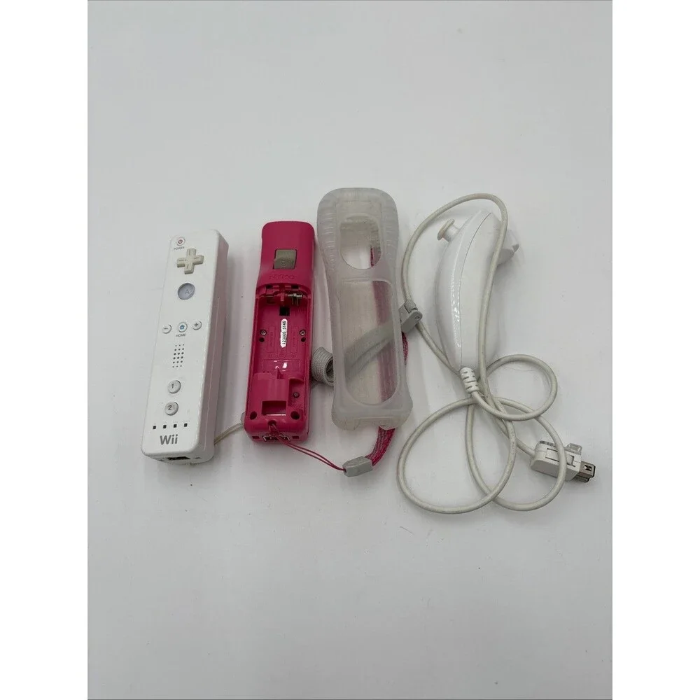 Lot of 2 Nintendo Wii Remotes And Nun Chuck . Missing Backs. White OEM works